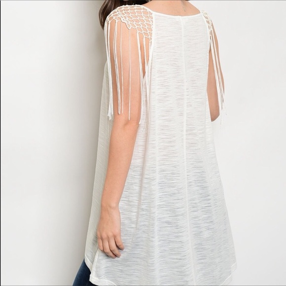 ✨Ivory Goddess Blouse✨ - Picture 3 of 4